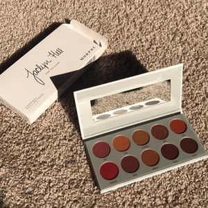 Jaclyn Hill eyeshadow + Tarte glosses